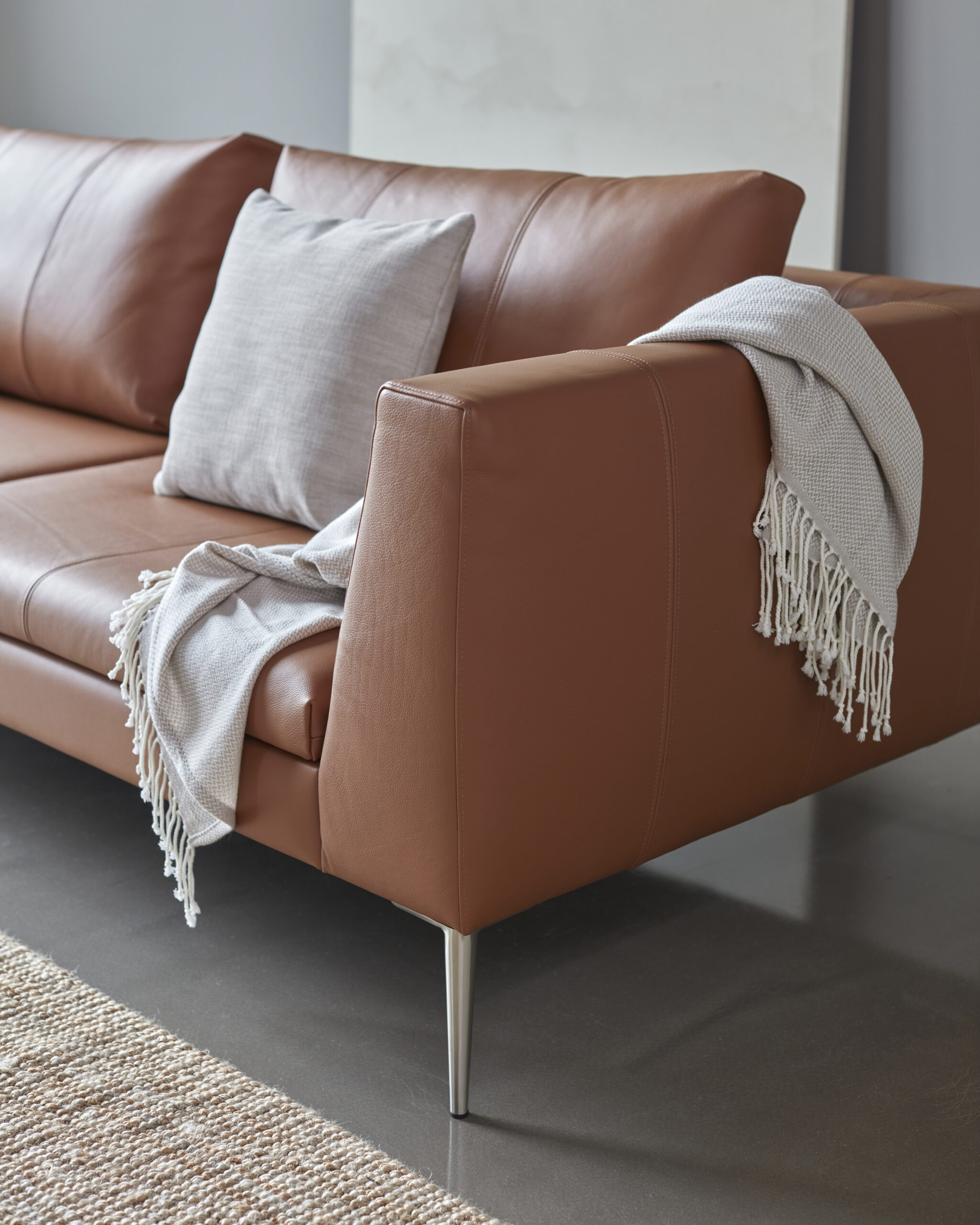 CALINA-SOFA-MARTEL-921-COGNAC-E2 Diivan Calina- K652 - Pilt 6